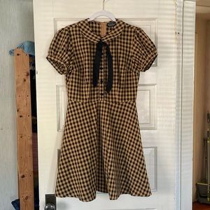 Voodoo Vixen puff sleeve gingham neck tie dress large